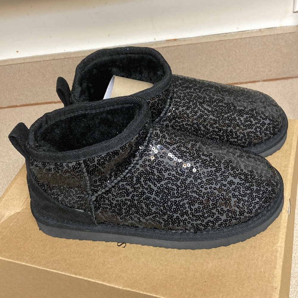 Black Sequin Ankle Booty slippers